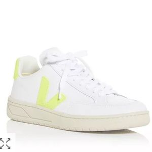 Vejas V-12 Neon Yellow - Size 8 (EUR39)